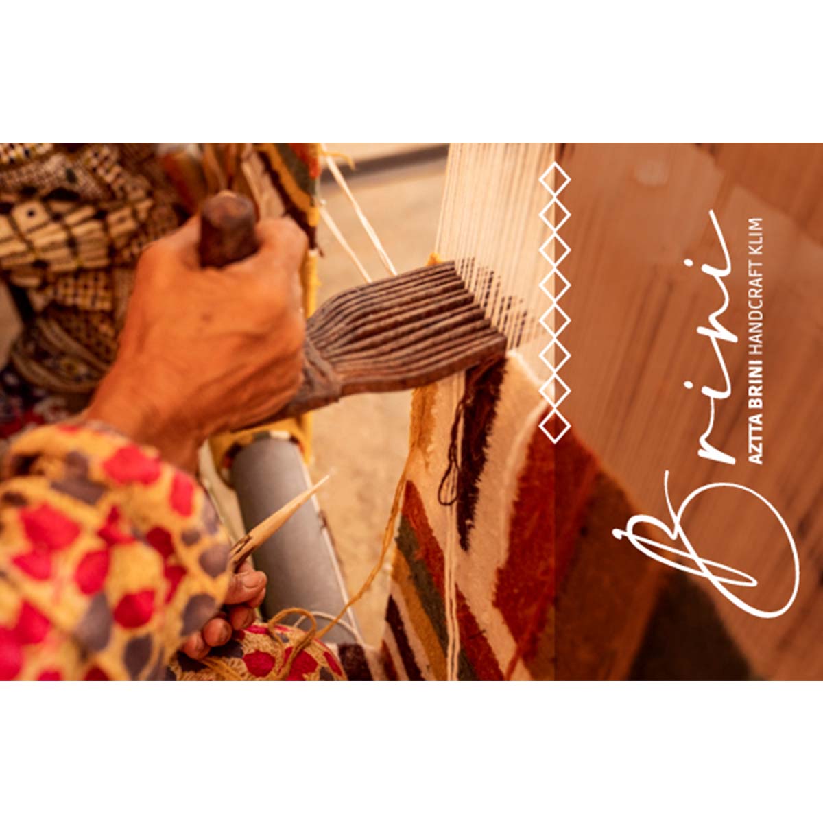 Coussin carré berbère en en 100% laine et Cotton naturelle design margoum en carreaux Multicolores B