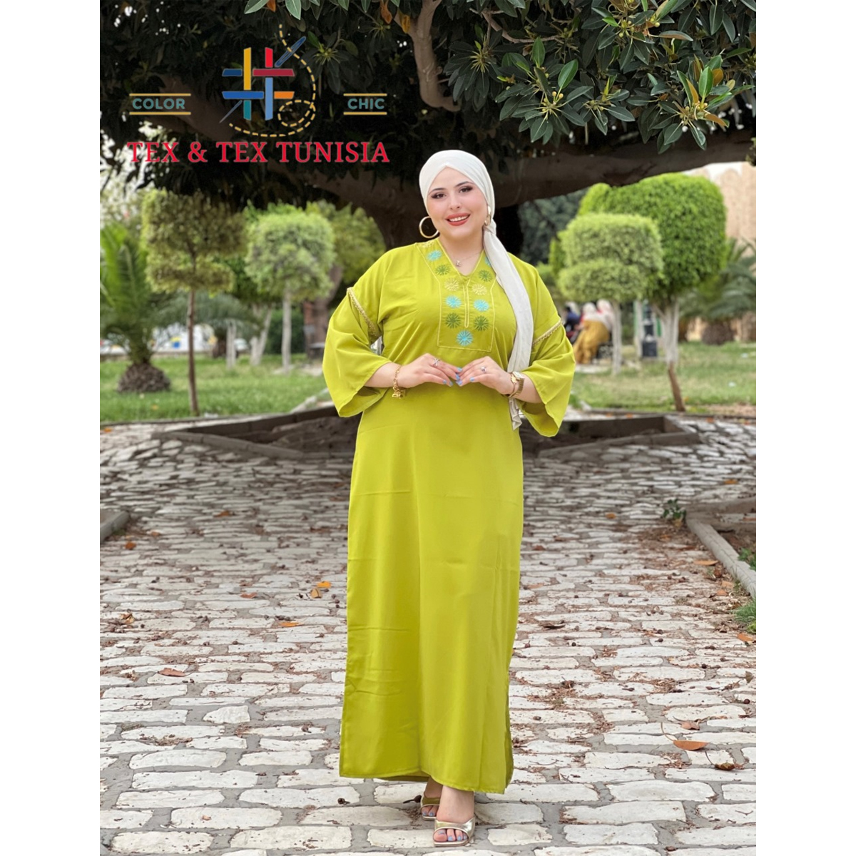 Jebba fashion printemps-été 2025 - Jebba Chams en Crêpe haut de gamme en broderie motif chams sur la poitrine, en vert anis B