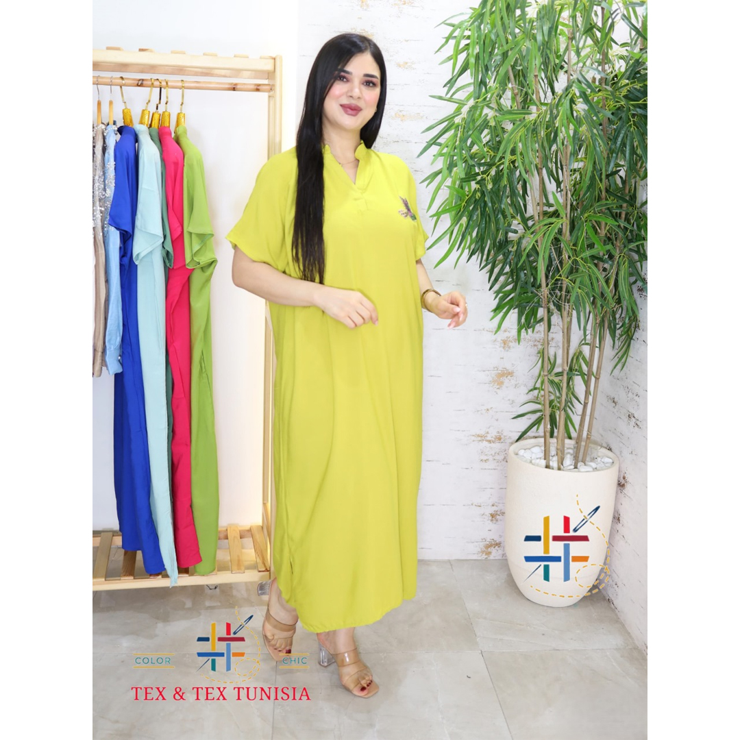 Jebba fashion printemps-été 2025 - Jebba demi manche motif asfour en broderie paillettes col officier en vert anis 3